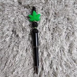 "Leaf" beaded pen